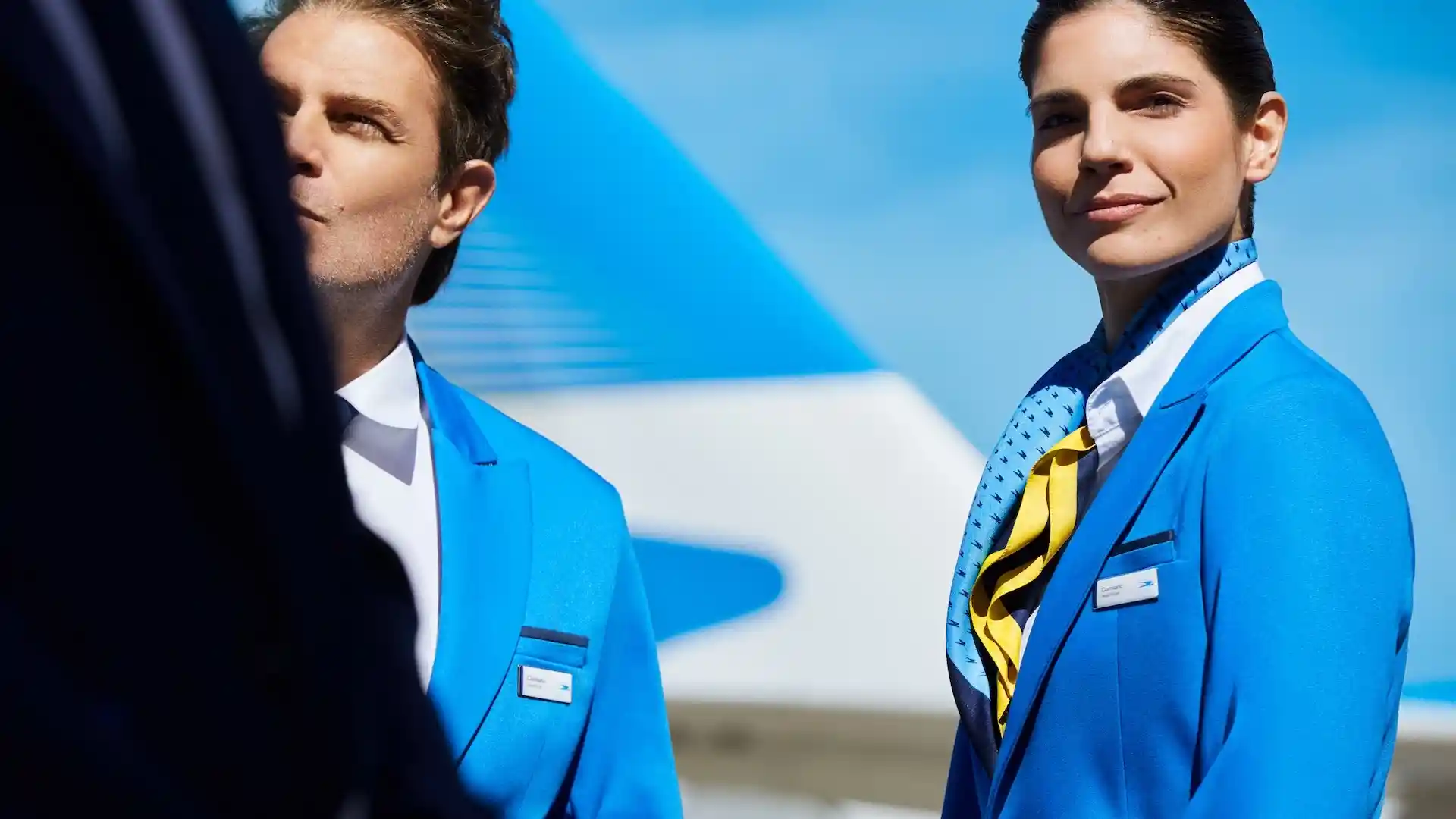 Así son los nuevos uniformes de Aerolíneas Argentinas en fotos