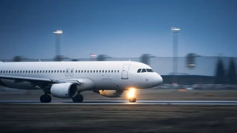 ¿Se puede viajar con medicamentos en el avión?