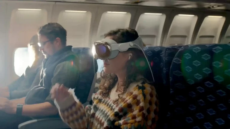 Una aerolínea lanza el Apple Vision Pro para sus pasajeros