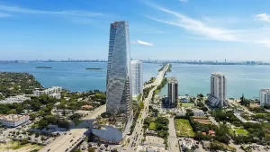 Tower 36: no el más alto, pero uno de los rascacielos más lindos de Miami