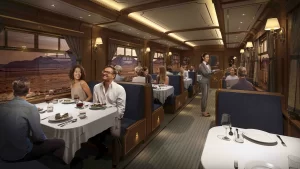Un tren restaurante dentro del nuevo crucero Utopia of the Seas
