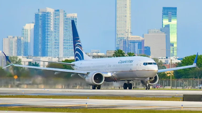 La aerolínea más puntual de Latinoamérica en 2024 es Copa Airlines