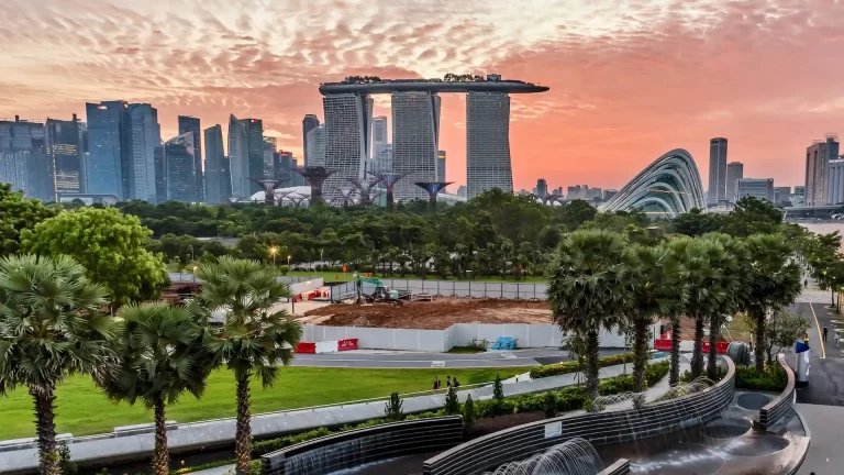 Marina Bay Sands en Singapur tendrá una cuarta torre y un estadio