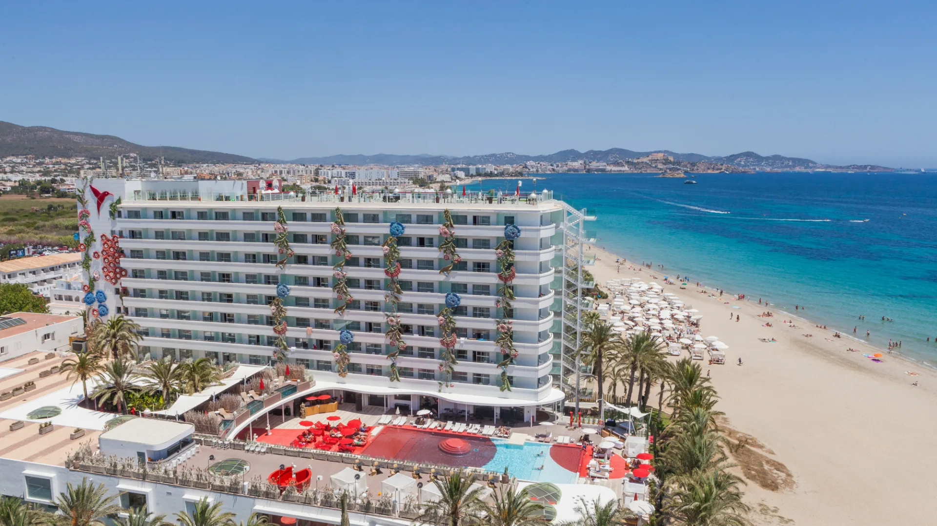 5 hoteles en Ibiza para alojarse y disfrutar del verano 2024