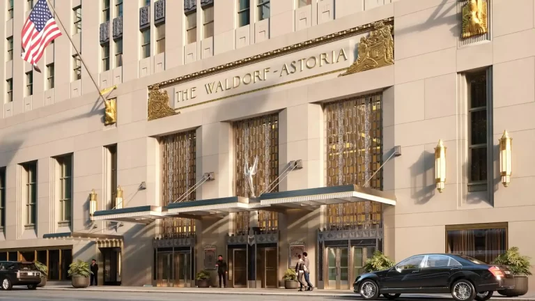 ¿Cuándo reabre el hotel Waldorf Astoria Nueva York?
