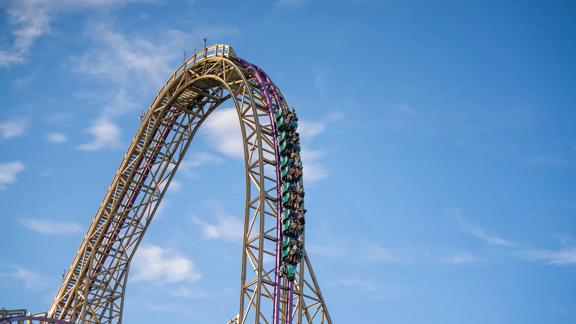 ¿Cuál es la montaña rusa más rápida de Tampa? Mi experiencia en busca de la velocidad