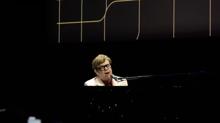 Disney Plus estrena el documental Elton John: Never Too Late