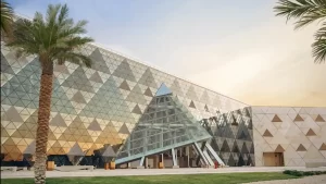 Inauguró gran parte del Gran Museo Egipcio en Giza (GEM)