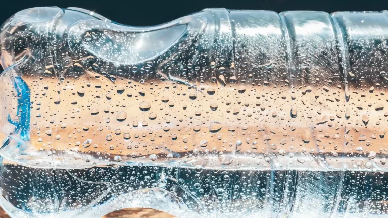 Cómo pasar botellas con agua a través de la seguridad de aeropuertos