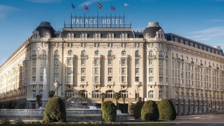 Así es el renovado hotel The Palace Madrid: imágenes