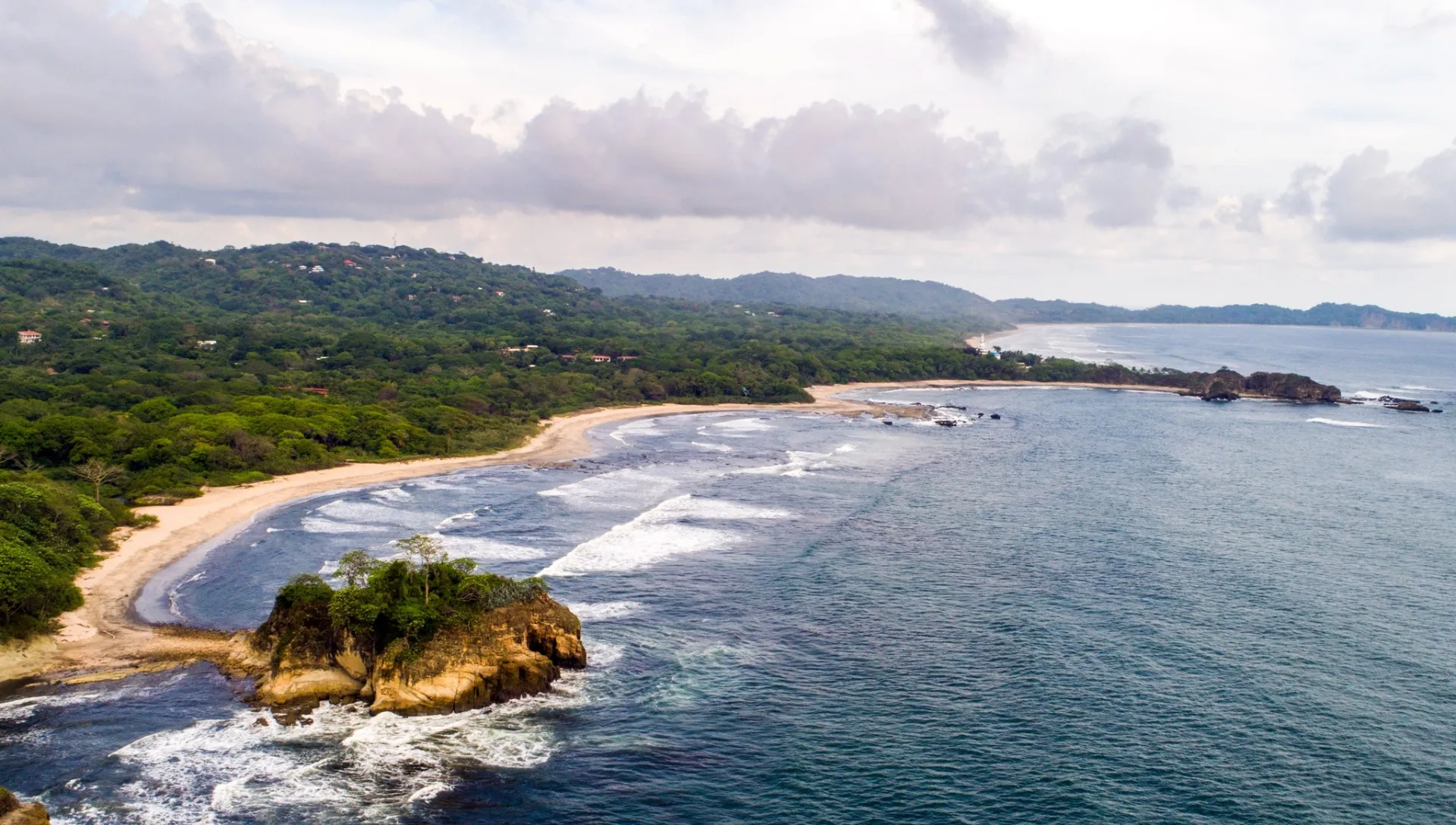¿Cuáles son las razones para visitar Costa Rica en 2025?