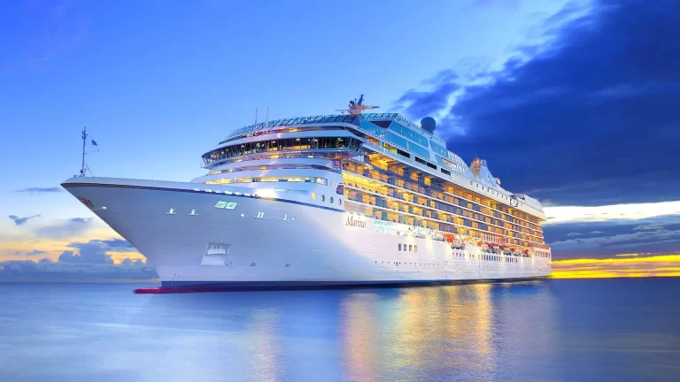 Los cruceros para ver el eclipse solar 2026