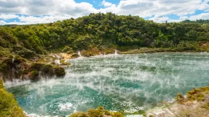 Frying Pan Lake: la fuerte termal con la temperatura más alta del mundo