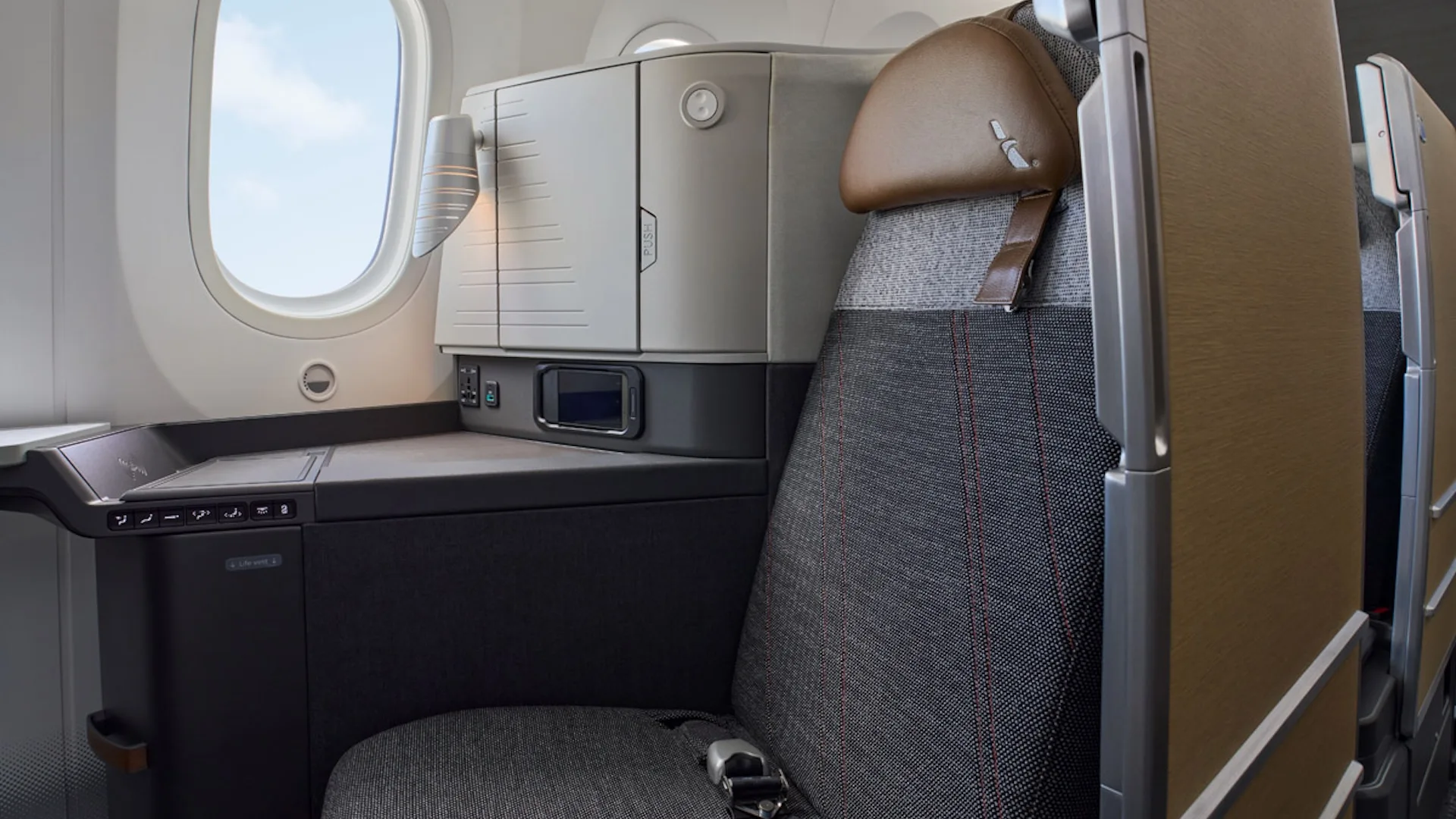 Estas son las nuevas cabinas premium de American Airlines