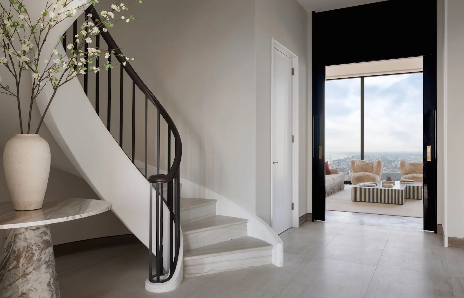 ¿Cómo es por dentro 111 West 57th Street, el rascacielos más angosto de Nueva York?