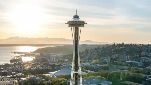 El Space Needle de Seattle inauguró su nuevo elevador panorámico: Skyliner