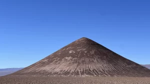 Cono de Arita: una joya escénica en la Puna de Salta