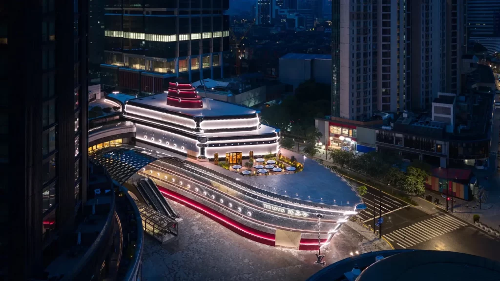 The Louis: así es el original store con forma de barco de Louis Vuitton