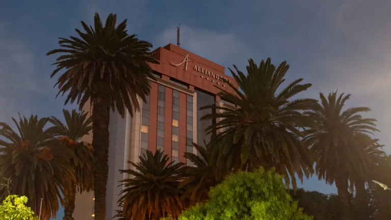 REVIEW Hotel Alejandro I: confort y calidez regional en el corazón de Salta