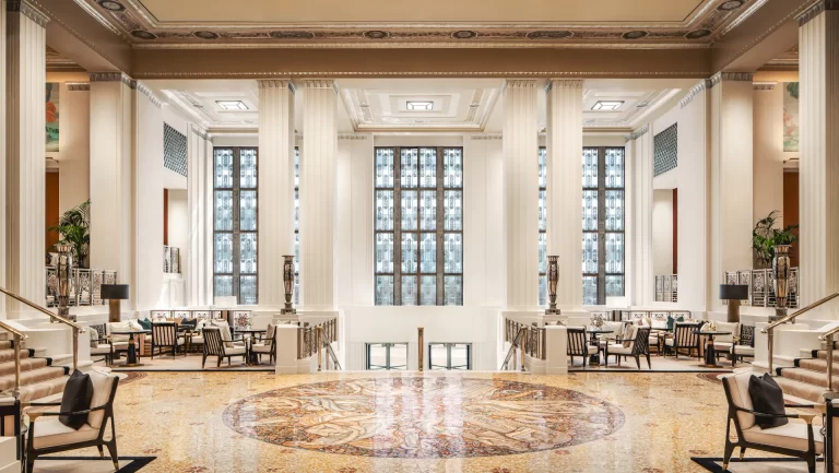 Así es el renovado hotel Waldorf Astoria en Nueva York: imágenes