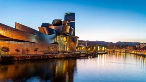 Bilbao: arquitectura contemporánea, tradición gastronómica y una ciudad que combina arte con vida urbana