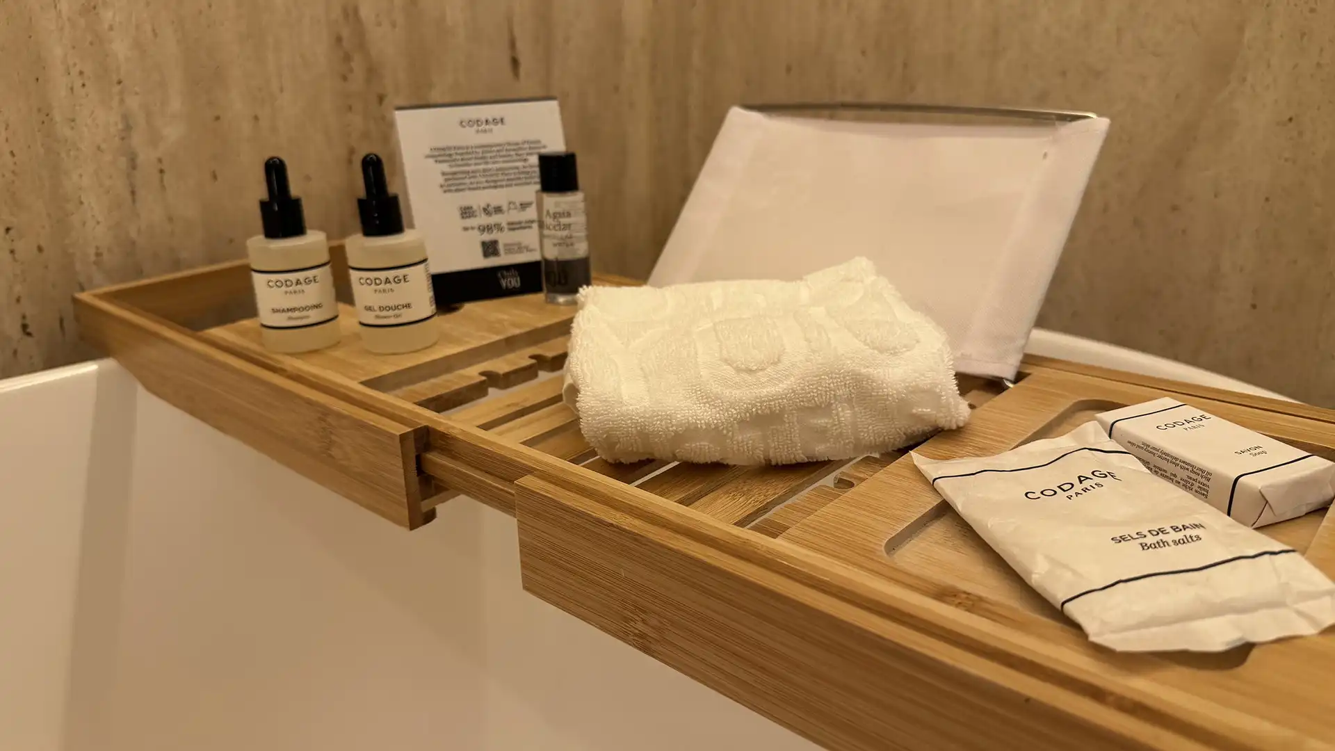 REVIEW Only YOU Hotel Sevilla: diseño contemporáneo y una ubicación estratégica