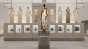 Así es Costume Art, la muestra de moda en el museo MET de Nueva York