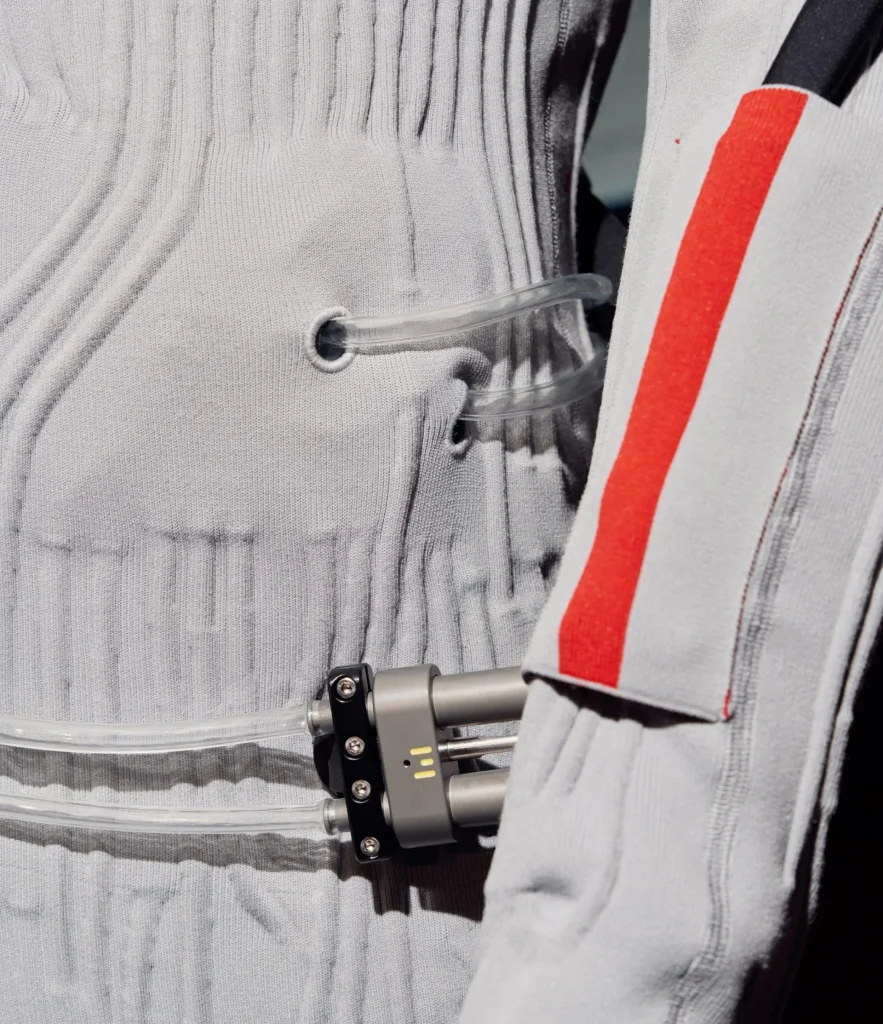 Así son las nuevas prendas espaciales que Prada presentó junto a Axiom Space
