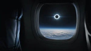La aerolínea Iberia lanzó un vuelo especial para ver el eclipse solar del 12 de agosto